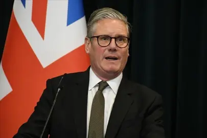 İngiltere Başbakanı Starmer, Epstein mağdurlarından özür diledi