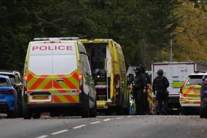 İngiltere'de cami çıkışında bıçaklı saldırı: 1 kişi hayatını kaybetti