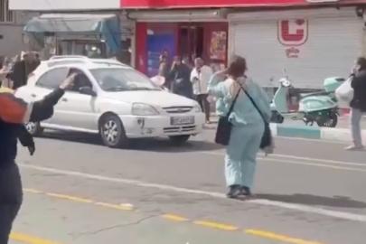 İran'da rejim karşıtları İsrail'in saldırılarını kutladı