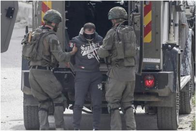 İşgal rejimi Batı Şeria ve Kudüs’te birçok Filistinliyi alıkoydu