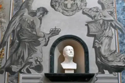 İtalya'daki tarihi kilisede restore edilen melek figürü Meloni'ye benzetildi: Soruşturma açıldı