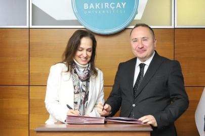 İzmir Bakırçay Üniversitesi ile Karşıyaka Belediyesi Arasında Bilim Merkezi İş Birliği Protokolü İmzalandı.