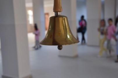 KDK, vatandaşın tatil günleri çalan okul zili şikayetini çözdü