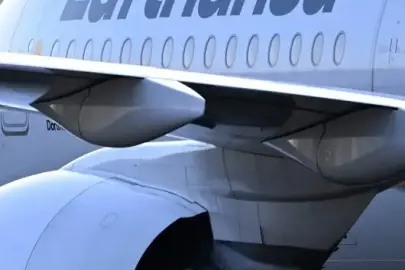 Lufthansa'da grev: Pilotlar ve kabin ekibinin grevi nedeniyle 800 uçuş iptal edildi, 100 bin yolcu mağdur oldu