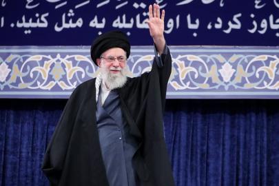 Mesud Pezeşkiyan: Müzakereler Hamaney’in onayıyla yürütülüyor