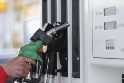 Motorine salı gününden itibaren 2 lira 40 kuruşluk zam geleceği açıklandı