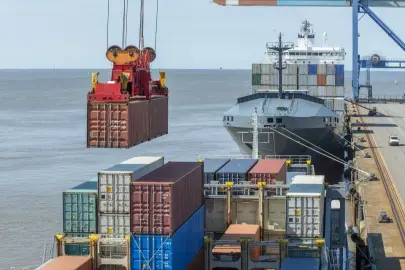Ocak'ta dış ticaret açığı 8,4 milyar dolara yükseldi