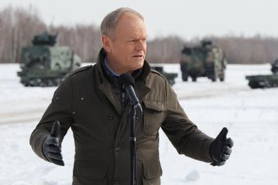 Polonya Başbakanı Tusk: İran’ı derhal terk edin