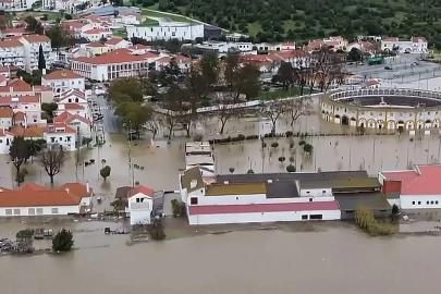 Portekiz, Leonardo Fırtınası’nın yol açtığı yıkım nedeniyle olağanüstü hali uzattı