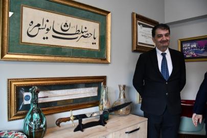 Prof Dr Haşmet Mesut Özsoy Gençler Tarafından Türkiye de Yılın Doktoru Seçildi