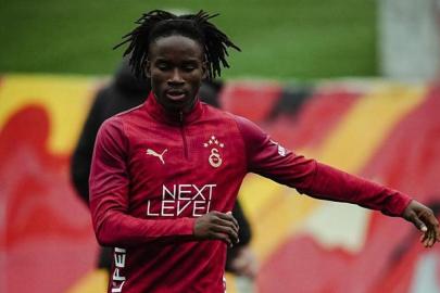 Renato Nhaga ilk antrenmanına çıktı