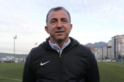 Rizespor teknik direktörü Recep Uçar'dan Galatasaray sözleri: 'Kim olursa olsun kazanmak istiyoruz'