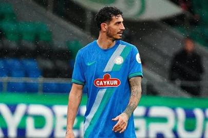 Samet Akaydın'dan dikkat çeken performans!