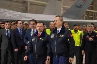 Savunma Sanayii Başkanı Görgün KAAN hangarını ziyaret etti