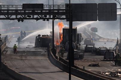 Şili'de doğal gaz taşıyan kamyonda patlama: 4 ölü