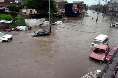 Suriye'de şiddetli yağışlar sele yol açtı: 2 ölü, 2 kayıp