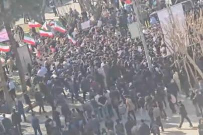 Tahran'da üniversite kampüsünde rejim karşıtı protesto