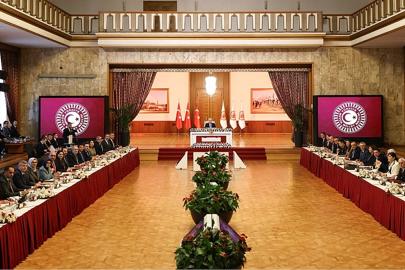 TBMM'de oy çokluğuyla kabul edilen ve DEM Parti'nin şerh koyduğu 'çözüm süreci raporu' ne anlatıyor?