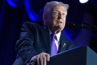 Trump, ABD'de reçeteli ilaç fiyatlarını düşürmek için site açtı