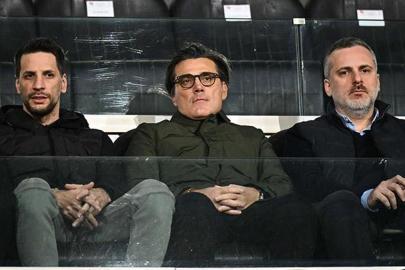 Vincenzo Montella Başakşehir - Beşiktaş maçında futbolcu izledi