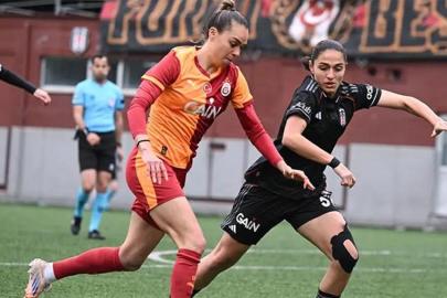 8 gollük Beşiktaş-Galatasaray derbisinde muhteşem geri dönüş!