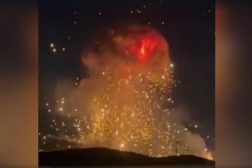 ABD saldırısı İsfahan semasını alev topuna çevirdi: O anlar kamerada