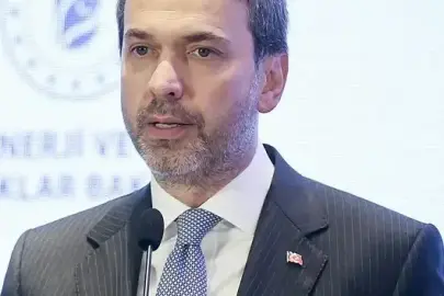 Abdülhamid Han yılın ilk sondajına başladı