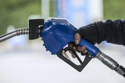 Akaryakıta zam yolda: Motorin 80 lirayı aşacak