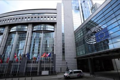 Avrupa’nın “endişeyle izliyoruz” mesajları sosyal medyada alay konusu oldu