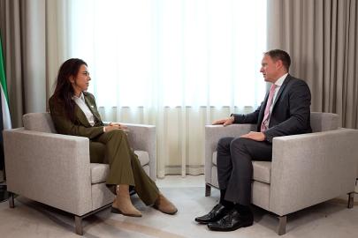 BAE Devlet Bakanı: 'İran'ın ekonomiyi rehin almasına izin verilmemeli'