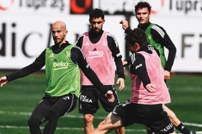 Beşiktaş, derbi hazırlıklarını sürdürdü