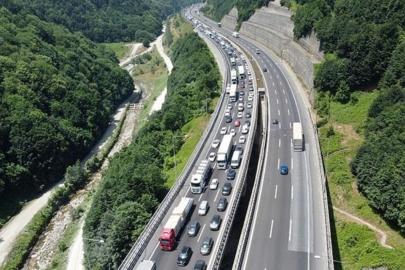 Bolu Dağı Tüneli'nde bayram yoğunluğu: 331 bin 321 araç geçti