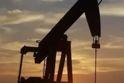 Brent petrolün varili 82,61 dolardan işlem görüyor