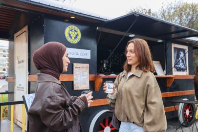 Buca Belediyesi cep dostu büfelerini hizmete açtı