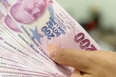 Emeklilere ikramiye ve aylık ödemeleri başlıyor: İşte ödeme takvimi