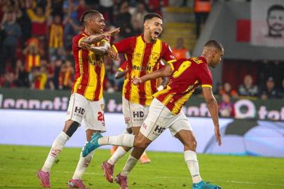 Göztepe'den Başakşehir'e büyük üstünlük