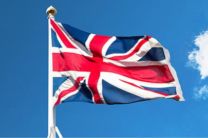 İngiltere, ABD'nin Hürmüzle ilgili saldırılar için üslerini kullanmasına izin verdi