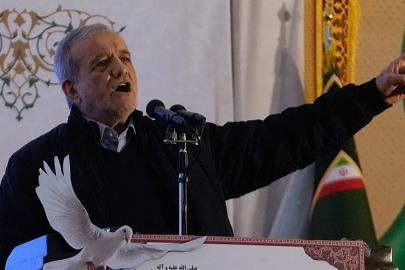 İran Cumhurbaşkanı, Körfez ülkelerine yönelik hava saldırıları için özür diledi