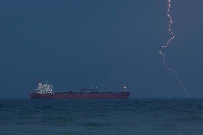 İran, Körfez ülkelerinin enerji ve su kaynaklarına misilleme yapma tehdidinde bulundu