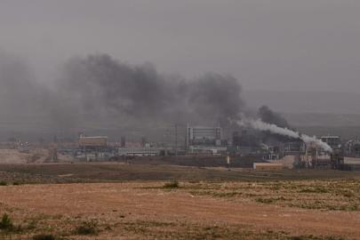 İran savaşı: Trump 'anlaşma yakın' derken, Tahran tehditlerini yineledi