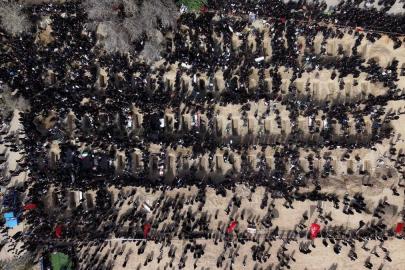 İran'da katledilen 168 çocuk son yolculuklarına uğurlandı