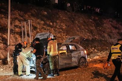 İran'dan atılan füzeler Kudüs'te 5 kişiyi yaraladı