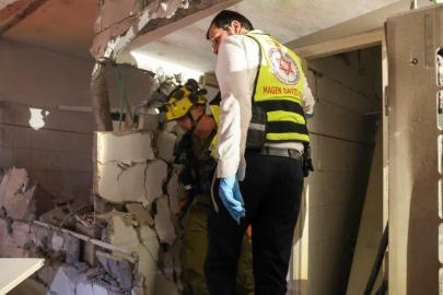 İran'dan İsrail'e yeni füze saldırısı