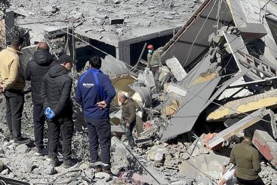 İsrail'in Lübnan'a saldırılarında hayatını kaybedenlerin sayısı 394'e yükseldi