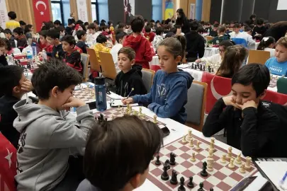 İstanbul Beylikdüzü'nde geleneksel turnuvada hamleler konuştu