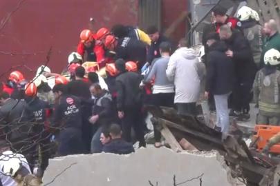 İstanbul'un Fatih ilçesinde bina çöktü: 4 yaralı