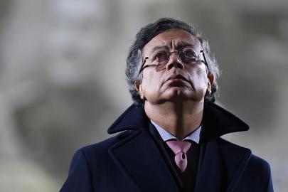 Kolombiya'da 125 kişiyi taşıyan askeri uçak düştü