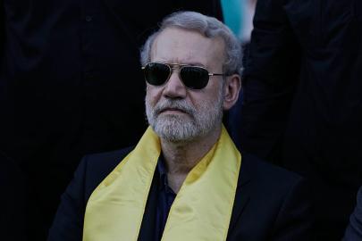 Laricani'den Trump'a tehdit: İran siyasetinin kilit ismi yeniden sahnede