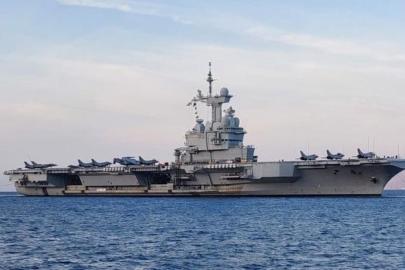 Macron, Charles de Gaulle uçak gemisini Akdeniz’e gönderiyor