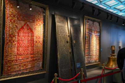 Malatyada Kutsal Emanetler ve Vakıf Eserleri Sergisi'ne yoğun ilgi